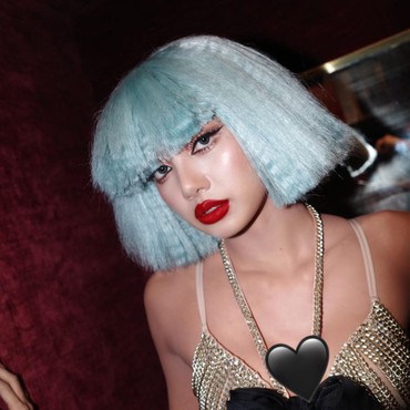 Akun Weibo Lisa BLACKPINK Ditangguhkan Usai Penampilan di Crazy Horse Paris