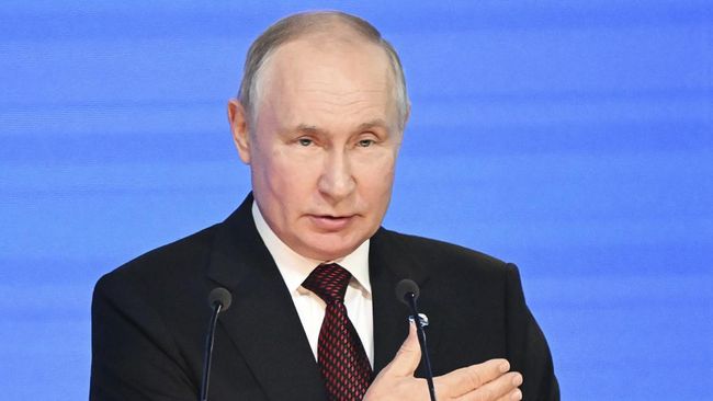 Perang Minggir Dulu, Putin Maju ke Pilpres 2024