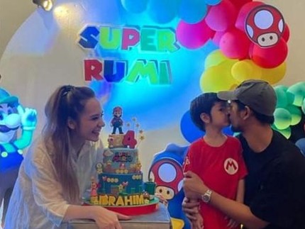 7 Potret Putri Anne Rayakan Ultah Anak, Dihadiri Arya Saloka