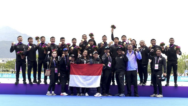 Atlet-atlet Indonesia di Asian Games 2023 menorehkan prestasi cukup apik ketika tampil dalam pesta olahraga Asia yang berlangsung di luar negeri.