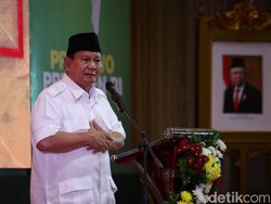 Prabowo Terharu Terima Dukungan Relawan Solidaritas Ulama Muda Jokowi