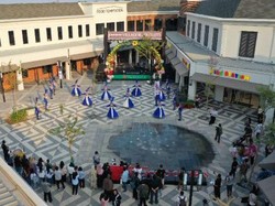 Belanja Barang Kayak di Gotemba Nggak Perlu ke Jepang, Karawang Timur Juga Ada