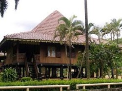 Rumah Adat Bengkulu, Memiliki Bentuk Atap yang Unik