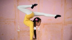 FOTO: Melihat Asa di Dalam Sekolah Sirkus Mongolia Berusia 100 Tahun