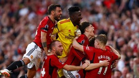 FOTO: Gejolak MU 'Comeback' di Saat Injury Time