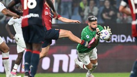 Hasil Liga Italia: Giroud Jadi Kiper, Milan Gasak Genoa