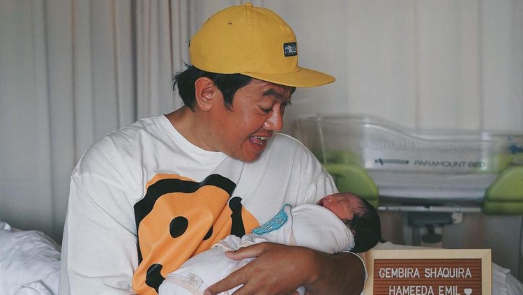 Anak Ketiga Melki Bajaj Anak Ketiga Melki Bajaj