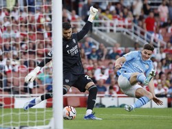 Dituding Gugup Menahan Bola, Ini Respons David Raya