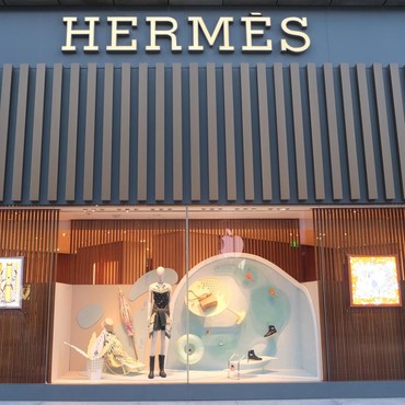 Tukang Kebun Dapat Warisan Rp172 M dari Cucu Pendiri Hermes