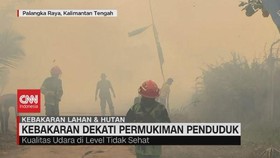 VIDEO: Kebakaran Dekati Pemukiman Penduduk