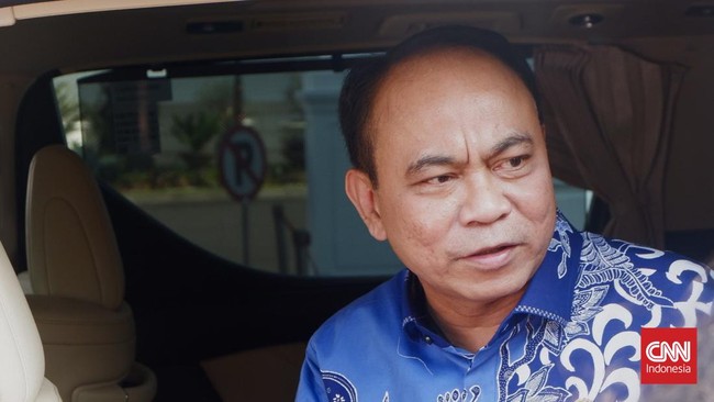 Kasus Tragis: Polwan Bakar Suami Dipicu Utang Judi Online, Budi Arie Prihatin