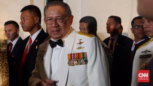 Presiden ke-6 RI SBY mengingatkan prajurit TNI aktif harus mundur ketika masuk dalam dunia politik.