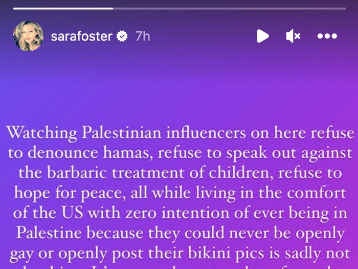 Tangkapan layar Instagram Sara Foster