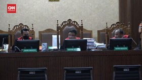 VIDEO: Lukas Enembe Sakit, Sidang Vonis Batal