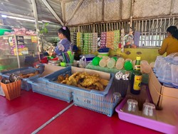 Warung Pak Edi yang Legendaris di Jember, Nasi Bungkus Hanya Rp 5 Ribu