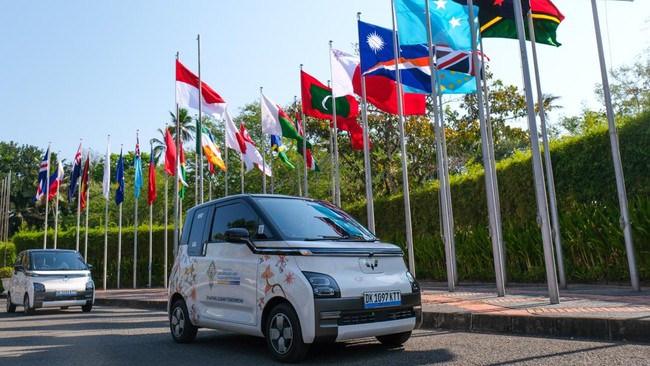 Ada 100 unit Wuling Air EV yang jadi kendaraan operasional resmi KTT AIS 2023 di Bali.