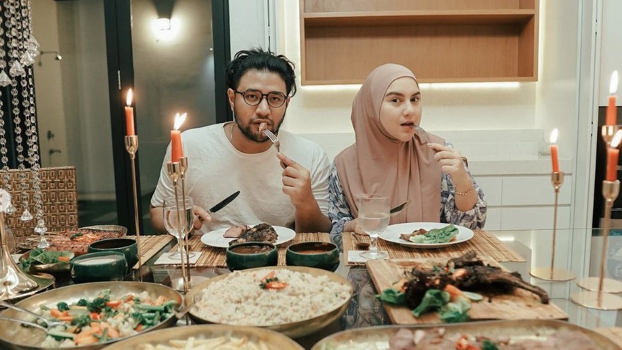 Irish Bella dan Ammar Zoni Dulu Sering Kulineran, Makan Sushi hingga Burger
