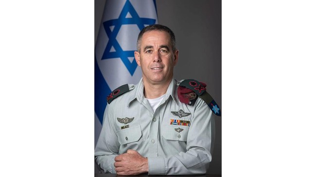 Nimrod Aloni adalah seorang perwira tinggi berbintang dua yang beroperasi di sejumlah wilayah strategis di Israel. Aloni diklaim menjadi tawanan Hamas.