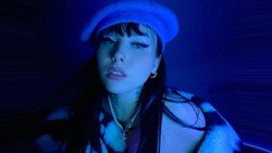 Sukses dengan 'Strangers', Kenya Grace Rilis Lagu Baru & Akan Gelar Tur