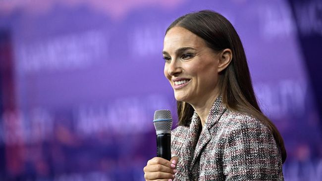 Natalie Portman buka suara mengenai rumor perceraiannya dengan sang suami, Benjamin Millepied.