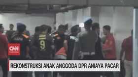 VIDEO: Rekonstruksi Anak Anggota DPR Aniaya Pacar
