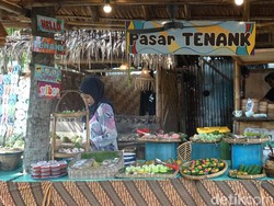 Melihat Kafe Unik Berkonsep Pantai di Dalam Kota Medan