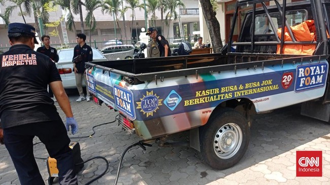 Pelanggar uji emisi kendaraan di Jakarta dikenakan sidang tindak pidana ringan (tipiring), kemudian didenda Rp4 juta sampai Rp16 juta.
