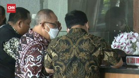 VIDEO: KPK Periksa Sekjen Kementan Anak Buah Syahrul Yasin Limpo