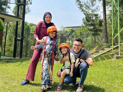 5 Potret Tya Ariestya Sebagai Ibu Kost, Sederhana Meski Punya Banyak Usaha