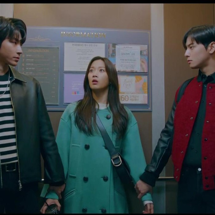 Adegan love triangle di True Beauty 5 Drakor Romantis yang Menggemaskan, Bikin Gagal Move On!
