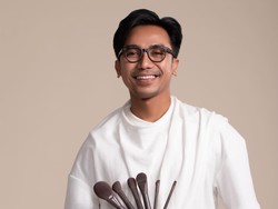 Ini Pilihan Kuas Makeup untuk Pemula dari MUA Bubah Alfian