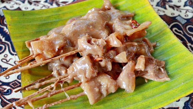 Cegah Keracunan Sate Jebred, Ini Cara Tepat Mengolah Kulit Sapi