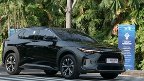 Toyota Delegasikan 66 Unit Mobil Listrik bZ4X buat KTT AIS di Bali