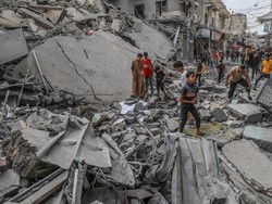 Warga Gaza Alami Krisis Usai Serangan Israel, Cari Makanan di Reruntuhan