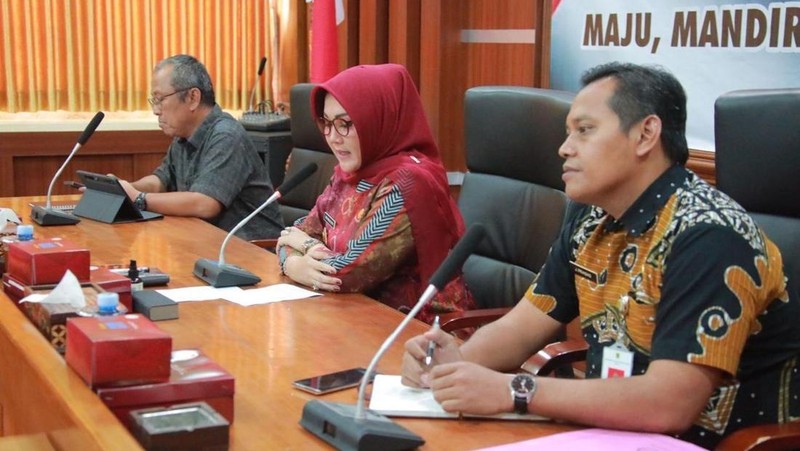Pemerintah Kabupaten Klaten menggelar rapat penanganan persilangan jalan di Kabupaten Klaten jalan tol.