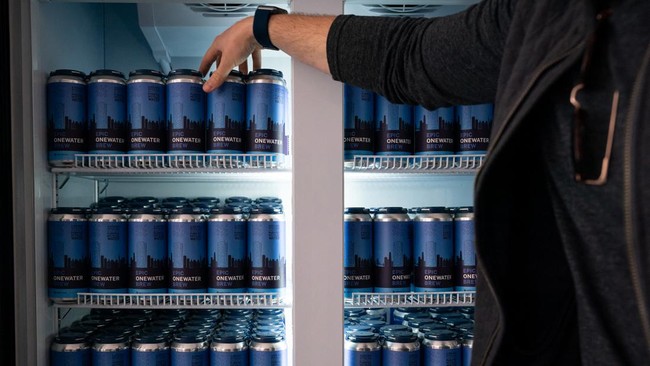 FOTO: Startup Asal California Sulap Air Limbah Jadi Bir