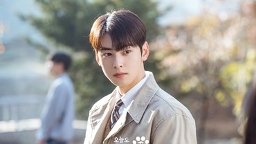 img-title Visual Disebut Unreal, Ini 4 Tokoh Webtoon yang Diperankan Cha Eun Woo