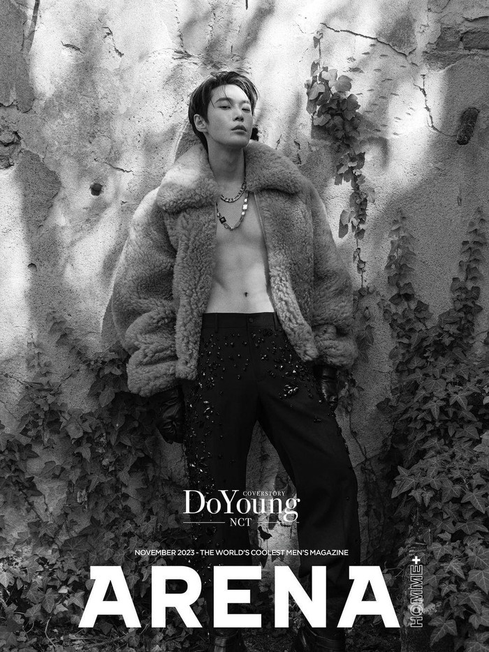 Di pemotretan kali ini, Doyoung NCT juga mengenakan koleksi-koleksi dari brand mewah Dolce & Gabbana./ Foto: Kim Hyung Sik/instagram.com/arenakorea