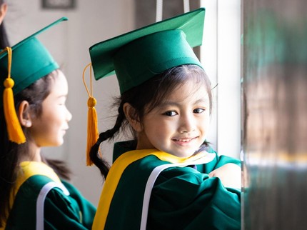Tidak Sulit, Begini Tips Mendidik Anak Berprestasi ala Ilmuwan Peraih Nobel Kedokteran
