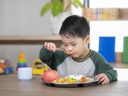 3 Cara Memenuhi Kebutuhan Zat Besi pada Bayi Menurut Dokter Anak