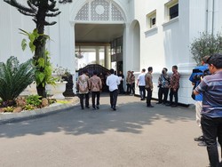 Jokowi Kumpulkan Menteri di Istana, Bahas Pemberantasan Narkoba