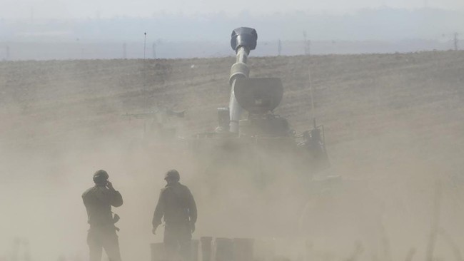 Serangan Israel kian intensif di Gaza dengan menghancurkan depot senjata dan menewaskan pasukan khusus Hamas di Rafah