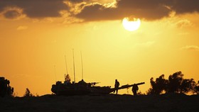 Pasukan Israel Siaga Tempur Serbu Jalur Gaza