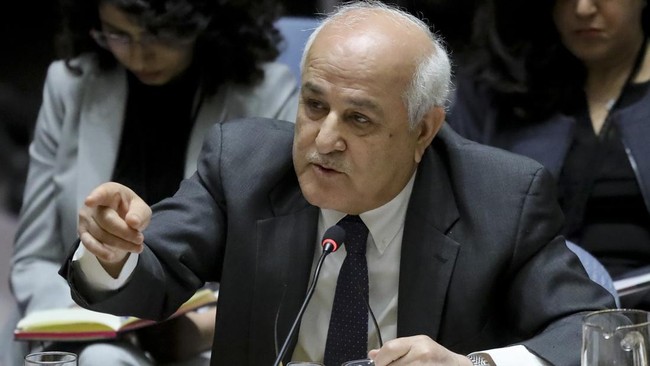 Mansour mengkritik alasan Israel bahwa blokade dan serangan berulang-ulang ke Gaza ditujukan untuk menghancurkan kemampuan militer Hamas dan menjamin keamanan.