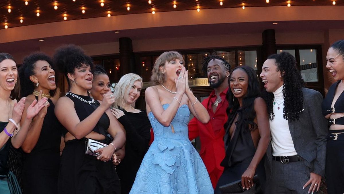Kru Hampir Pingsan Terima Bonus Eras Tour dari Taylor Swift