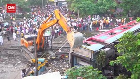 VIDEO: Kereta India Tergelincir, 4 Orang Tewas dan 70 Lain Luka