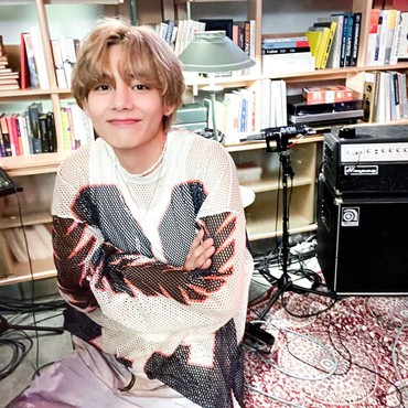 Daebak! V BTS Pecahkan Rekor Fantastis di Spotify