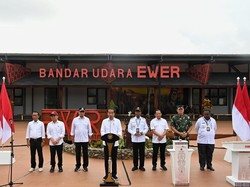 Tingkatkan Konektivitas Daerah 3T, Ini Capaian Jembatan Udara Era Jokowi