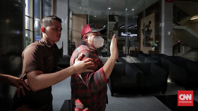 Direktur Kementan Muhammad Hatta diperiksa sebagai tersangka di KPK, Jumat (13/10) ini.