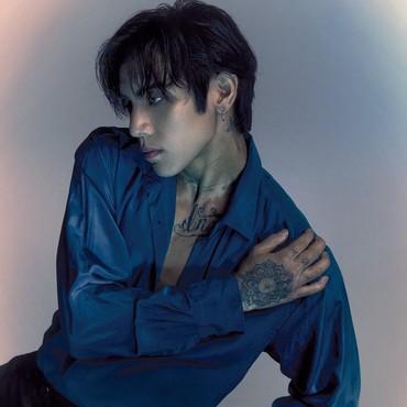 Kocak Banget, DPR IAN Akui Mirip Komeng Saat Masih Muda